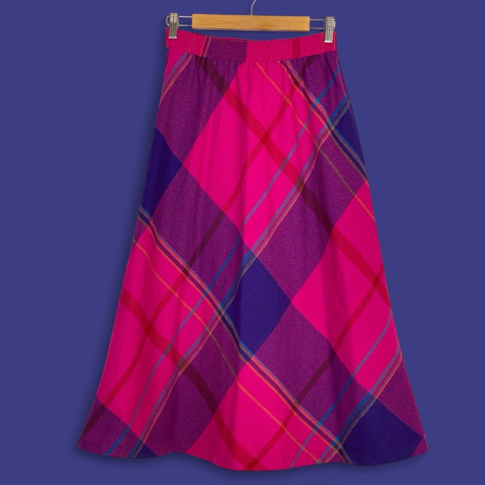 VTG rrrrruss Russ Togs Vibrant Neon Pink Blue and Purple Plaid Skirt